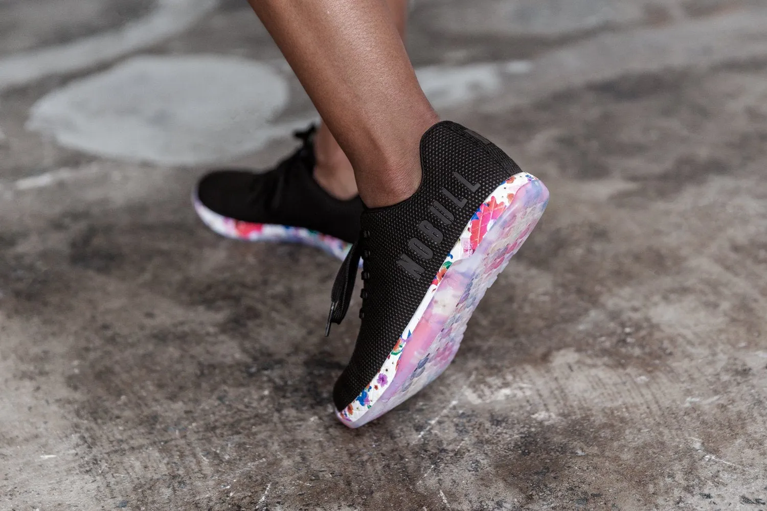 BLACK DAISY TRAINER (WOMEN'S)