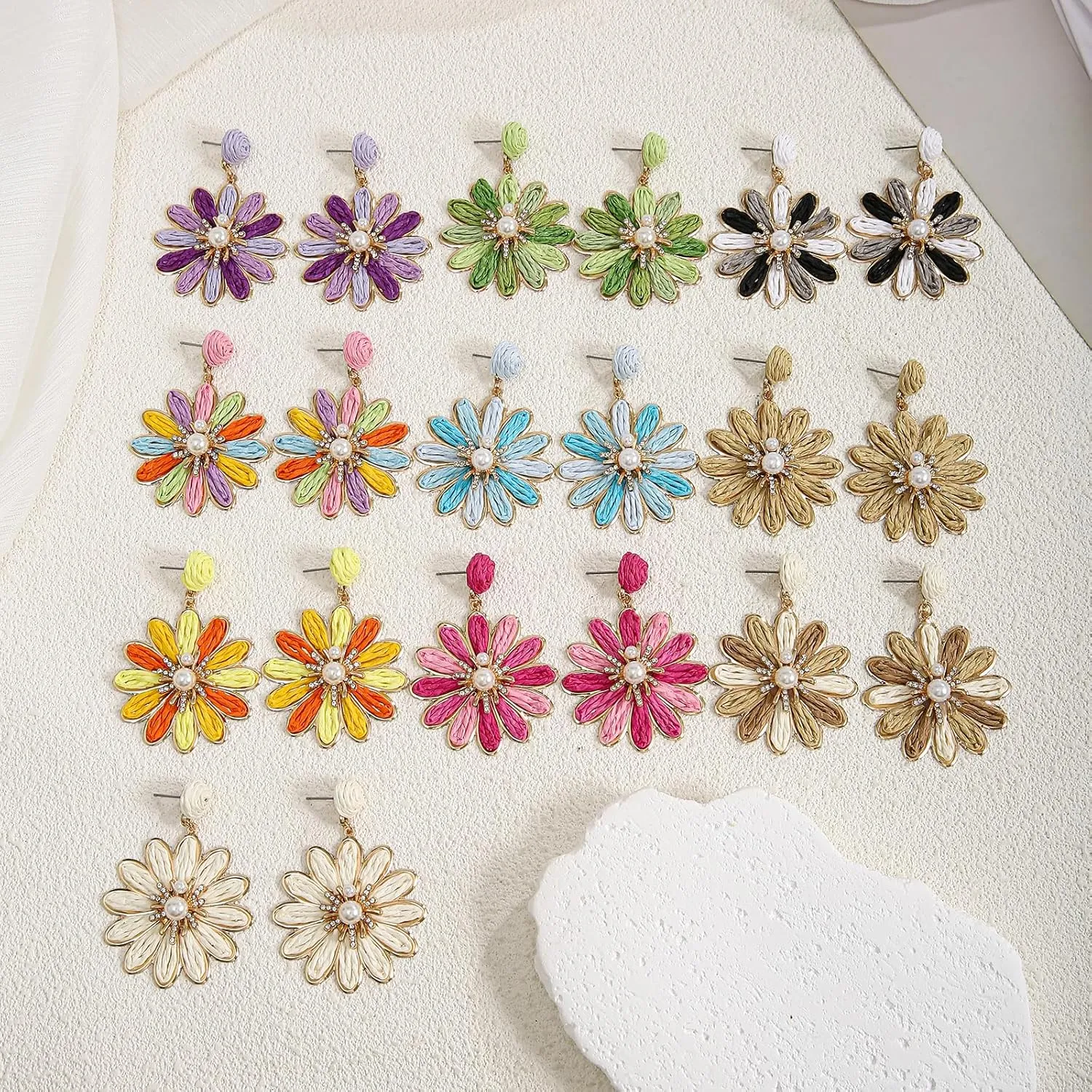 Boho Raffia Flower Earrings for Women ?C Lightweight Dangle Jewelry, Summer Beach Vacation Accessories