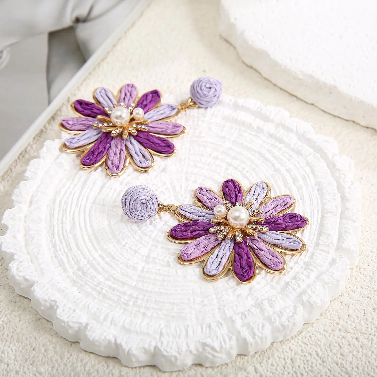 Boho Raffia Flower Earrings for Women ?C Lightweight Dangle Jewelry, Summer Beach Vacation Accessories