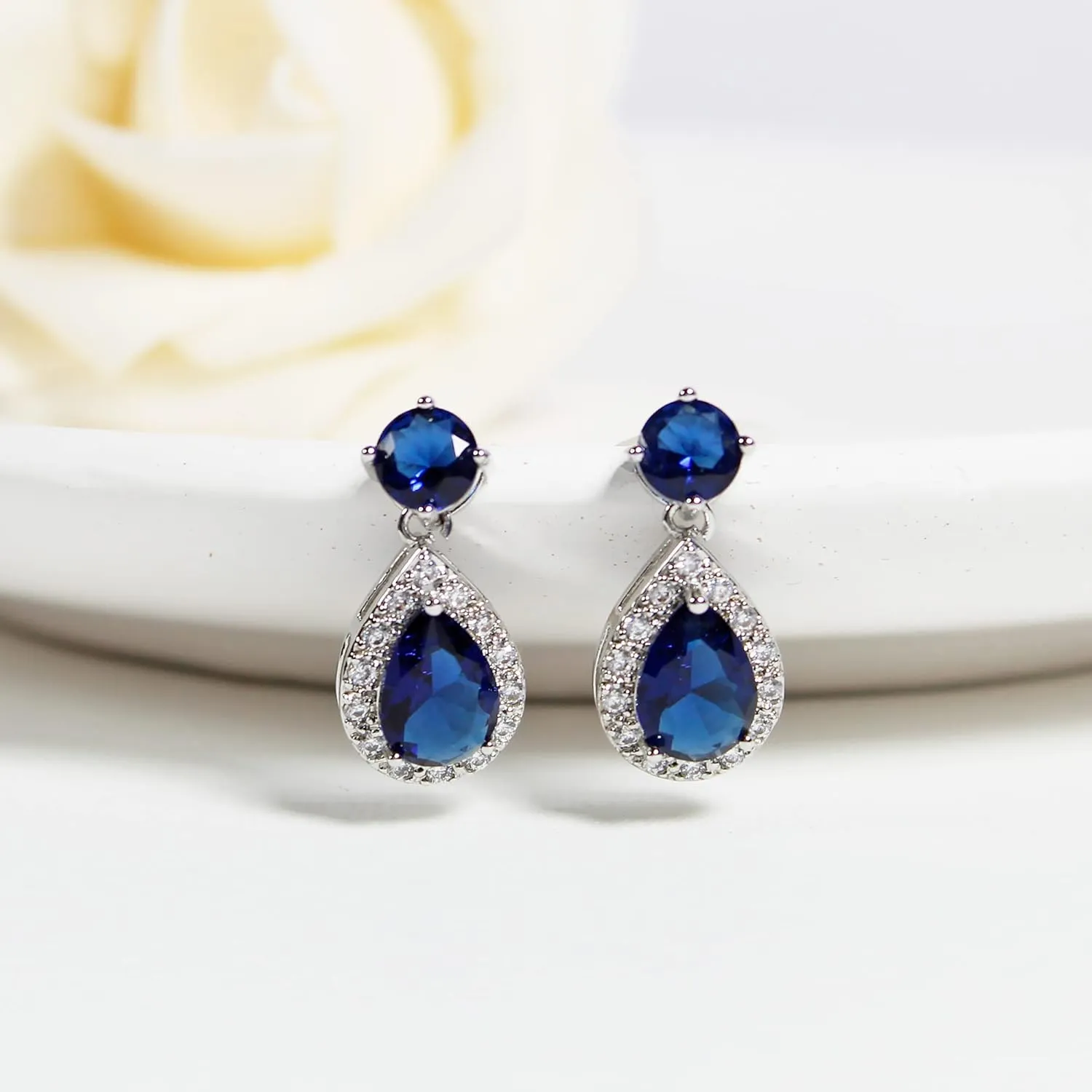 CHERUBIC Women Teardrop Drop Earrings Halo Round Cut White Gold Plated Cubic Zirconia Crystal Elegant Pear Dangle Earrings Jewelry
