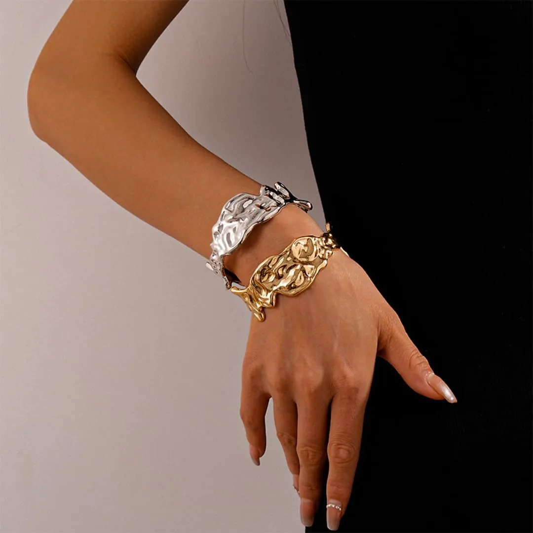Geometric Open Circle Bracelet Women's Fashion Metal Textured Irregular Fold Design Minimalist Statement Cuff Bangle Jewelry Gift