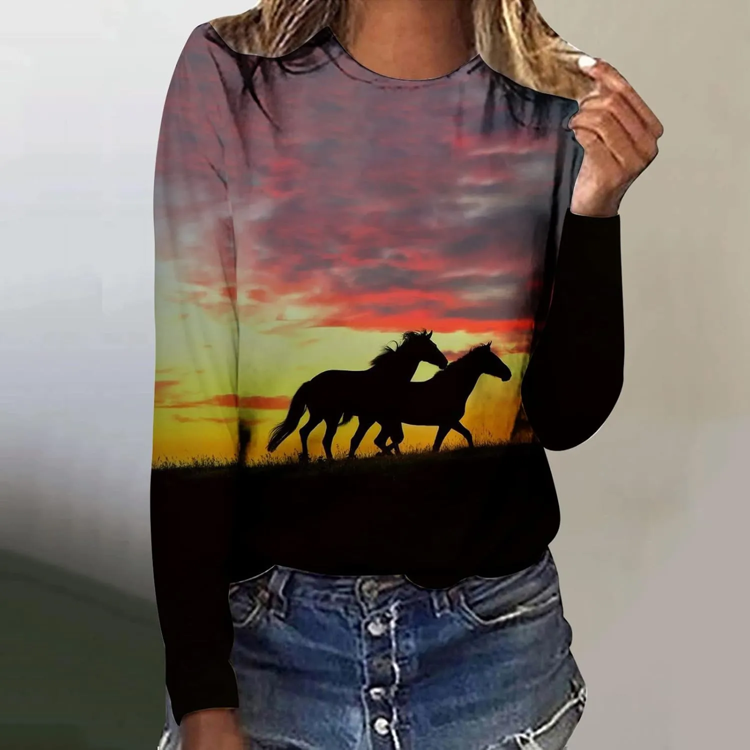 Horses T Shirt Women Funny Graphic Tees Long Sleeve Crew Neck Shirts Casual Loose Fit Blouses Horse Lover T-Shirt Gift