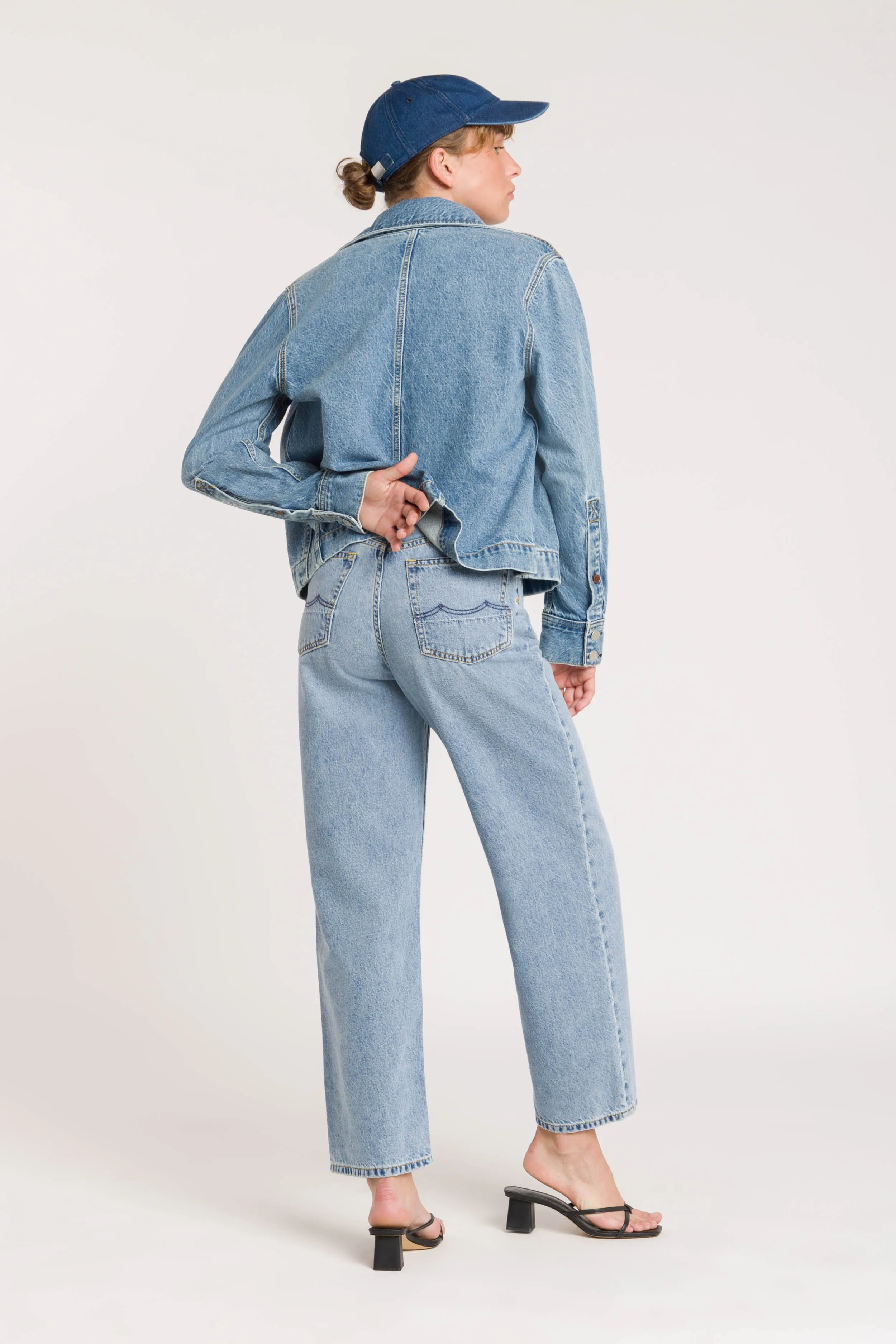 Ota Jacket | Cindy Mid Worn