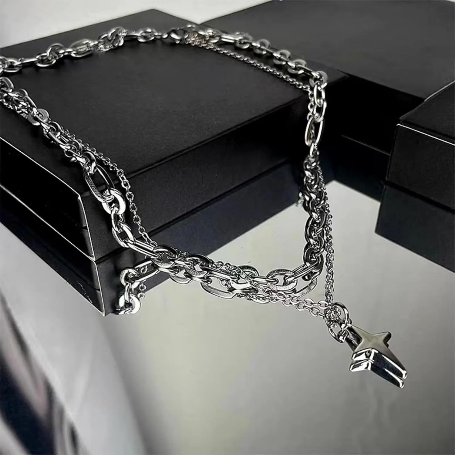 Two Piece Y2k Irregular Starlight Necklace for Women Snake Bone Chain Pendant Jewelry Collar Chain Blue