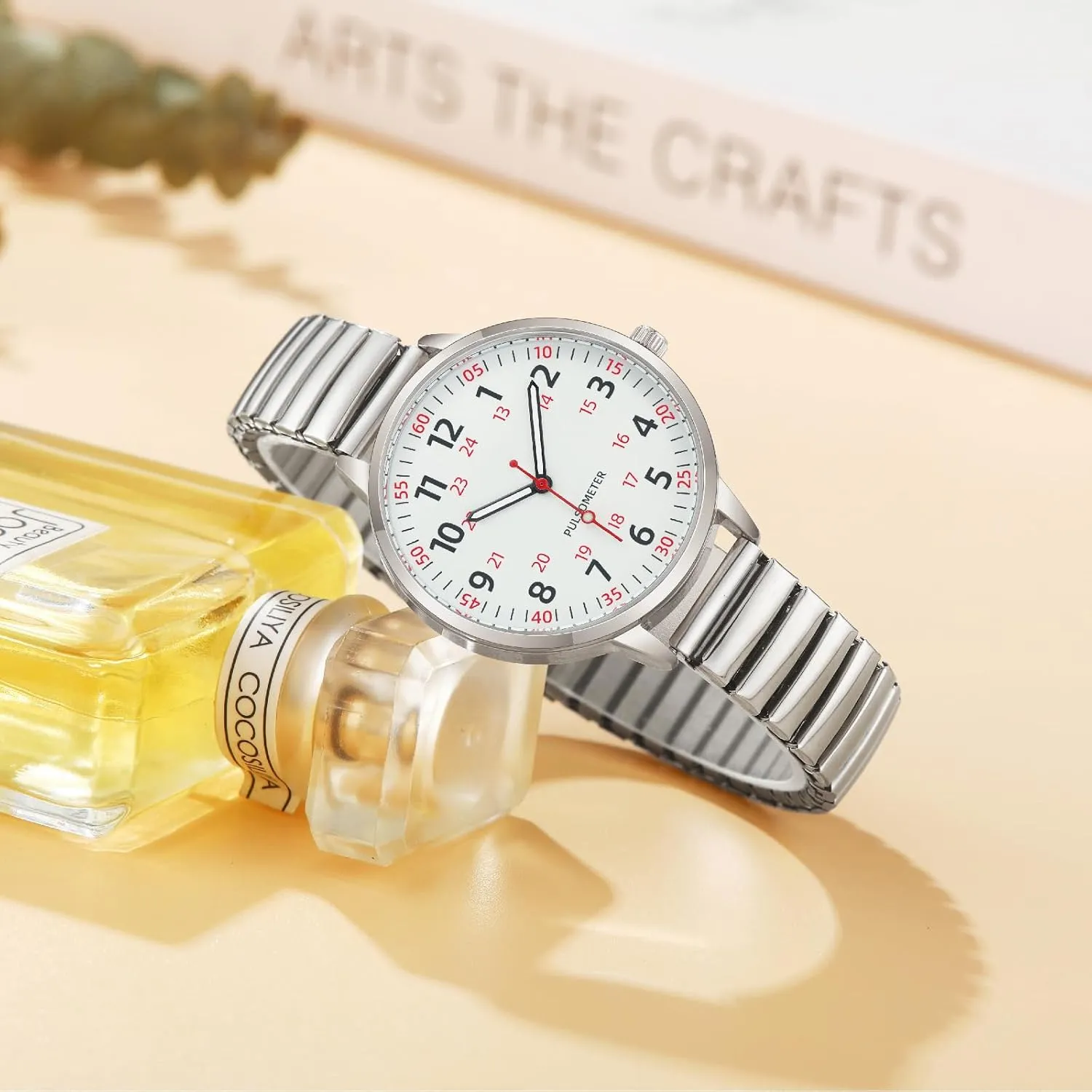 Women Easy Reader Analog Watch with Elastic Strap Ladies Quartz Stretch Band Watches