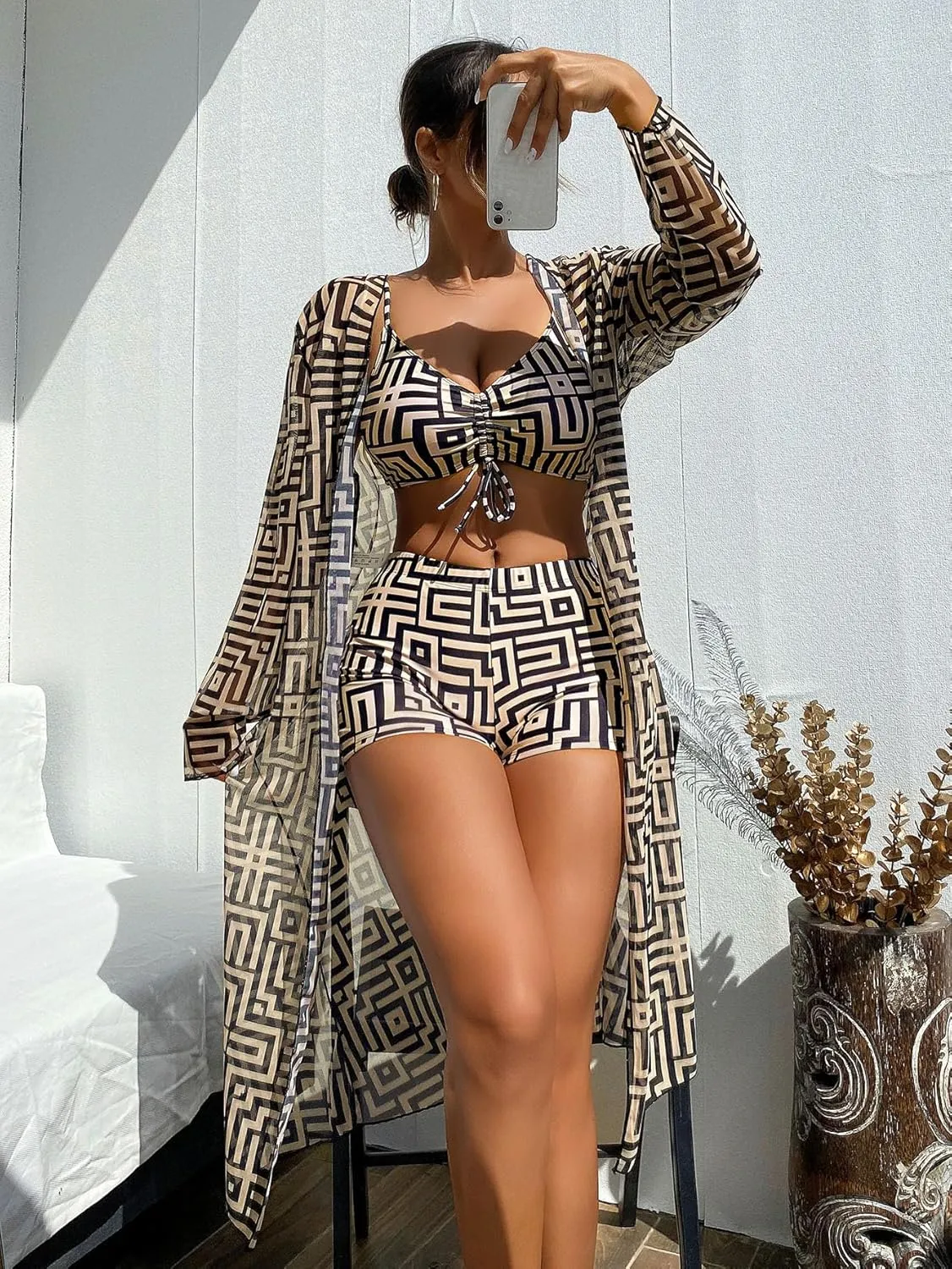 Women's Fashion Geometric Pattern Bikini Set and Sun Protection Gauze Lined Three-Piece Set