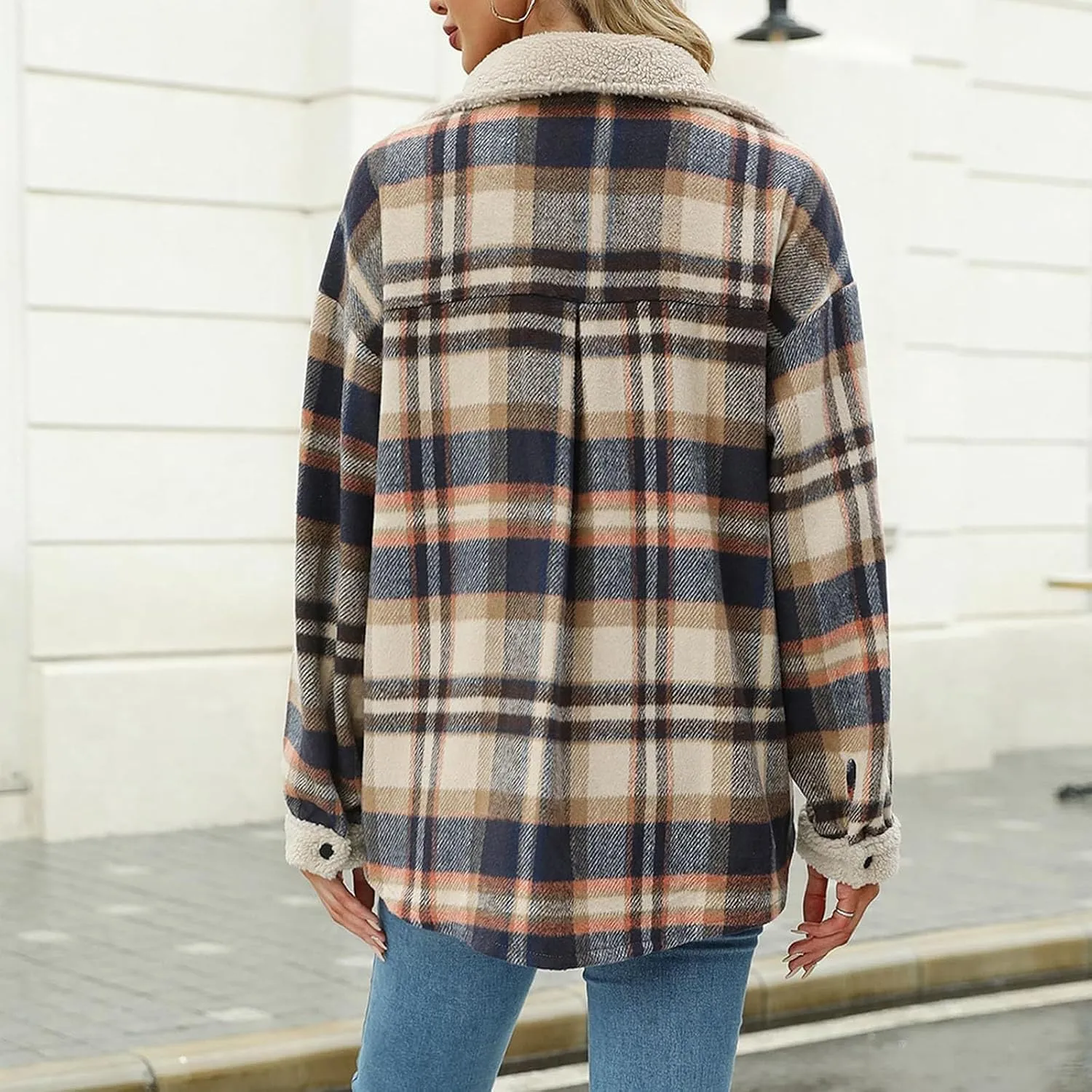 Womens Long Sleeve Plaid Jacket Flannel Lapel Button Down Fuzzy Shacket Jacket Casual Lapel Fleece Coats Fall Outfits