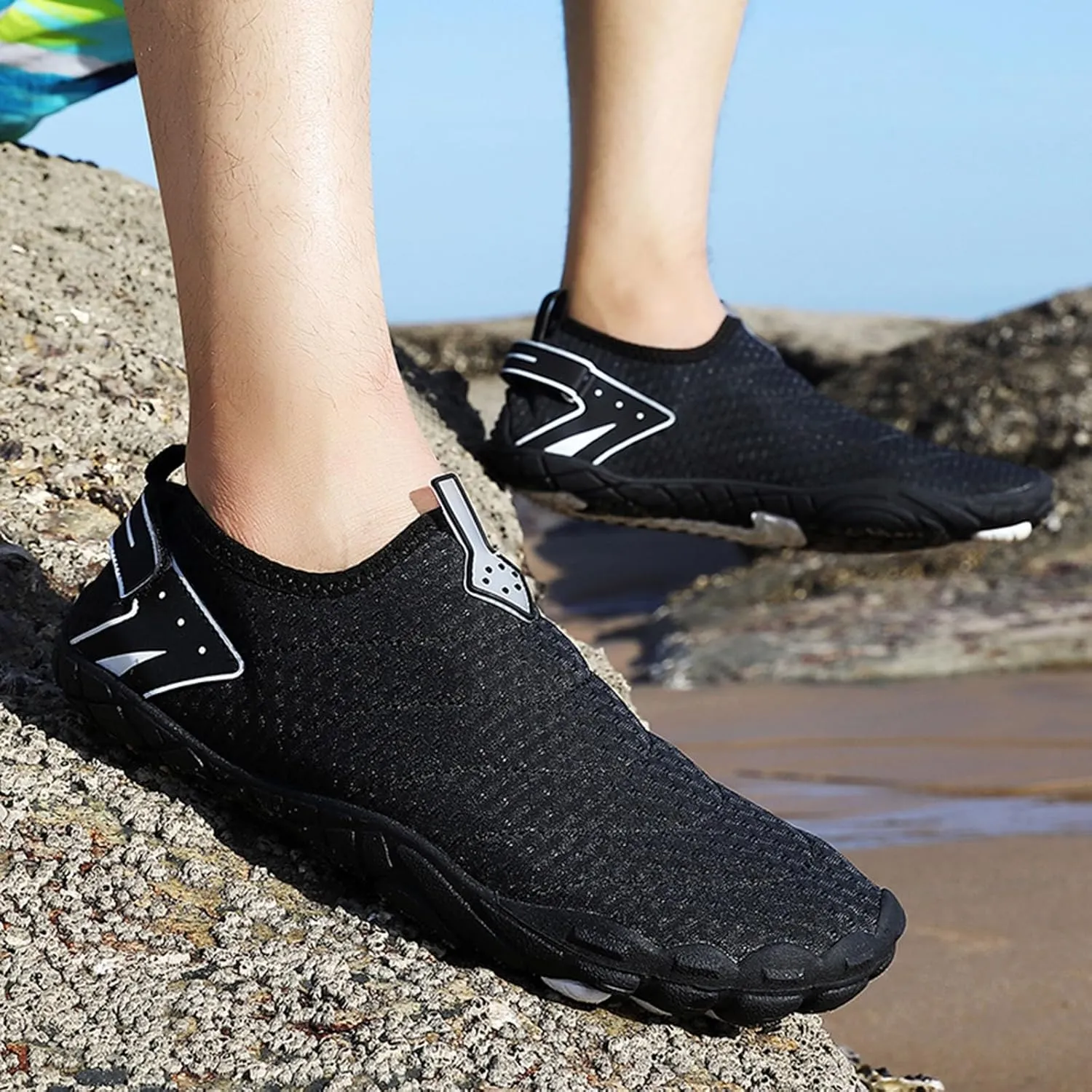 Womens Walking Shoes Slip on Dressy Knitted Non Slip Vintage Wide Running Shoes Breathable Mesh Sports Workout Tennis Shoes Lightweight Fashion Sneakers