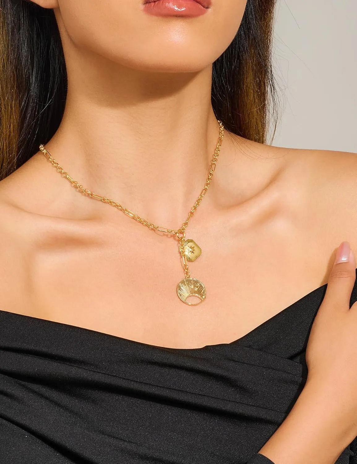 WOWORAMA Gold Pendant Necklace for Women Trendy Sun Star Cross Charm Necklace Lucky Leaf Heart Choker Necklace Chunky Gold Chain Necklace